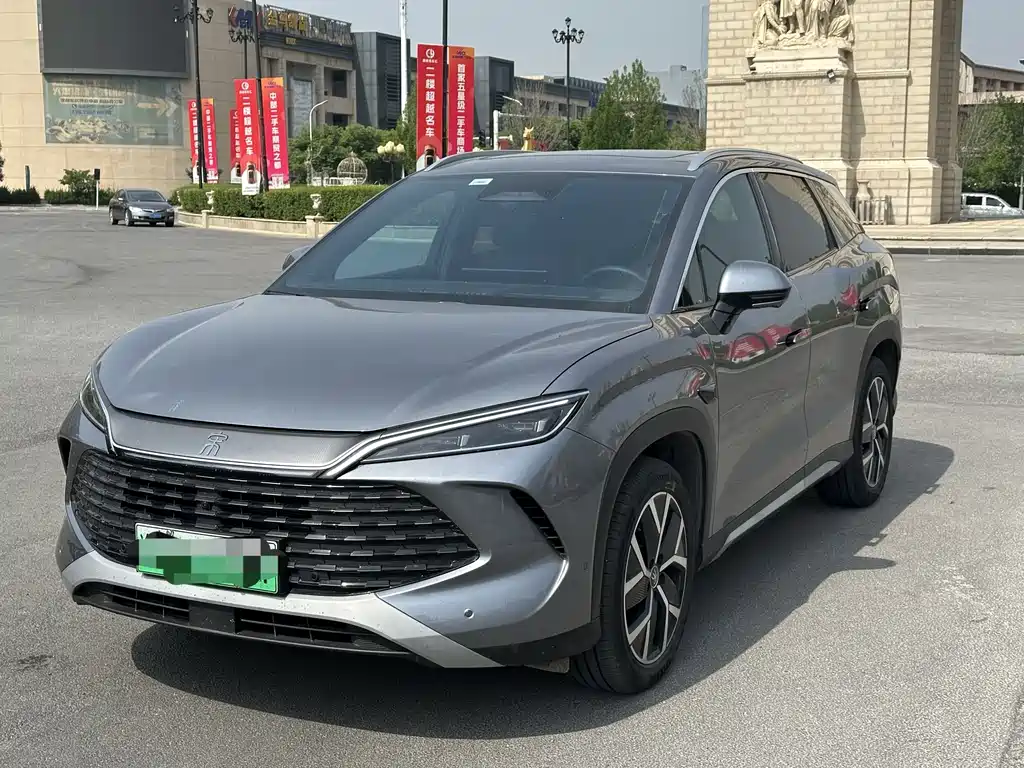 BYD L DM-i 2025