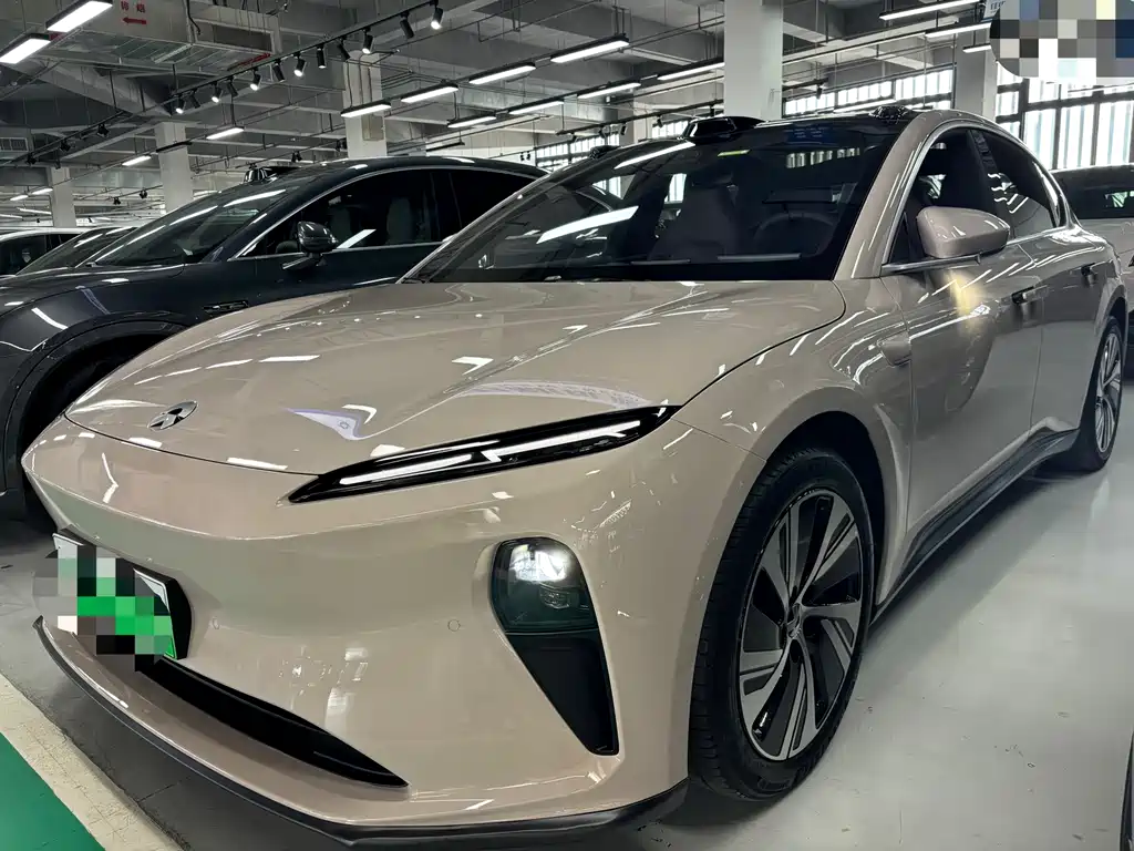 NIO ET5 2025