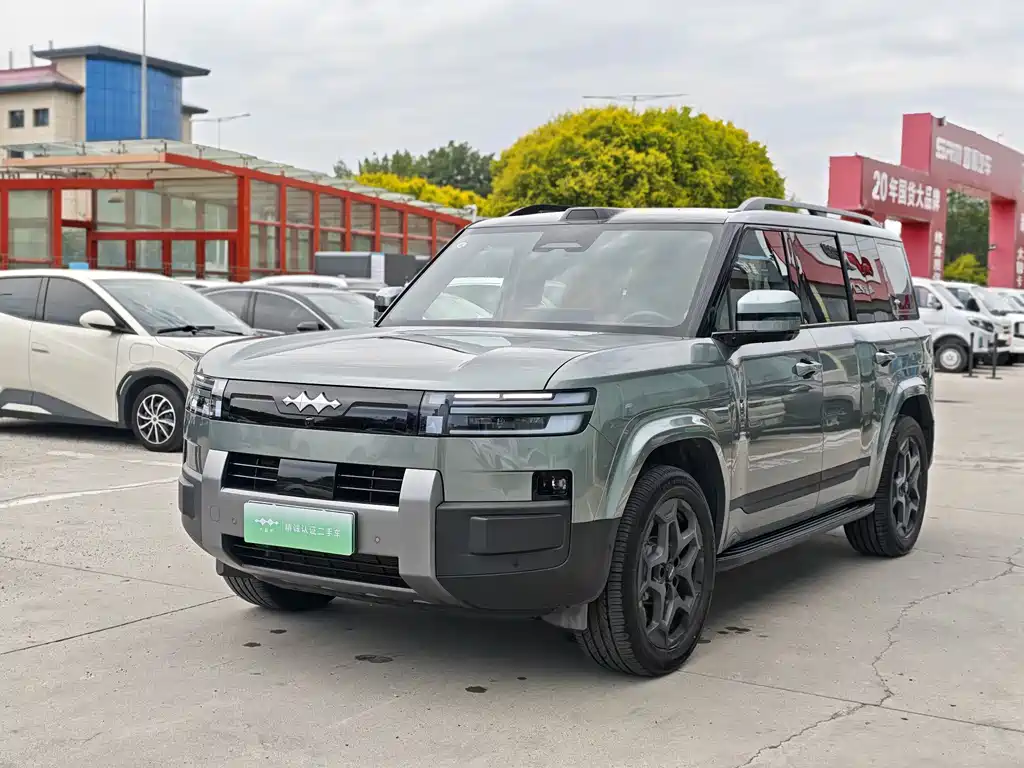Fang Cheng Bao 钛7 2025