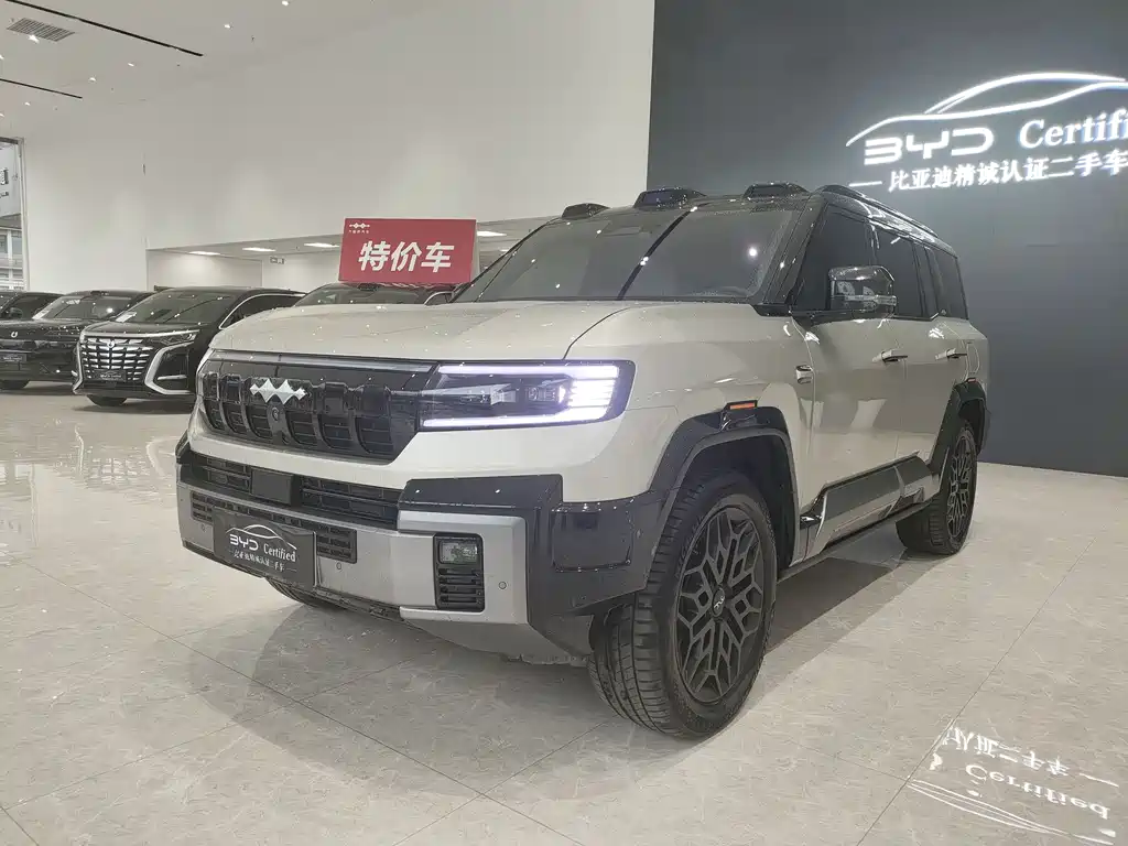 Fang Cheng Bao Leopard 8 2025
