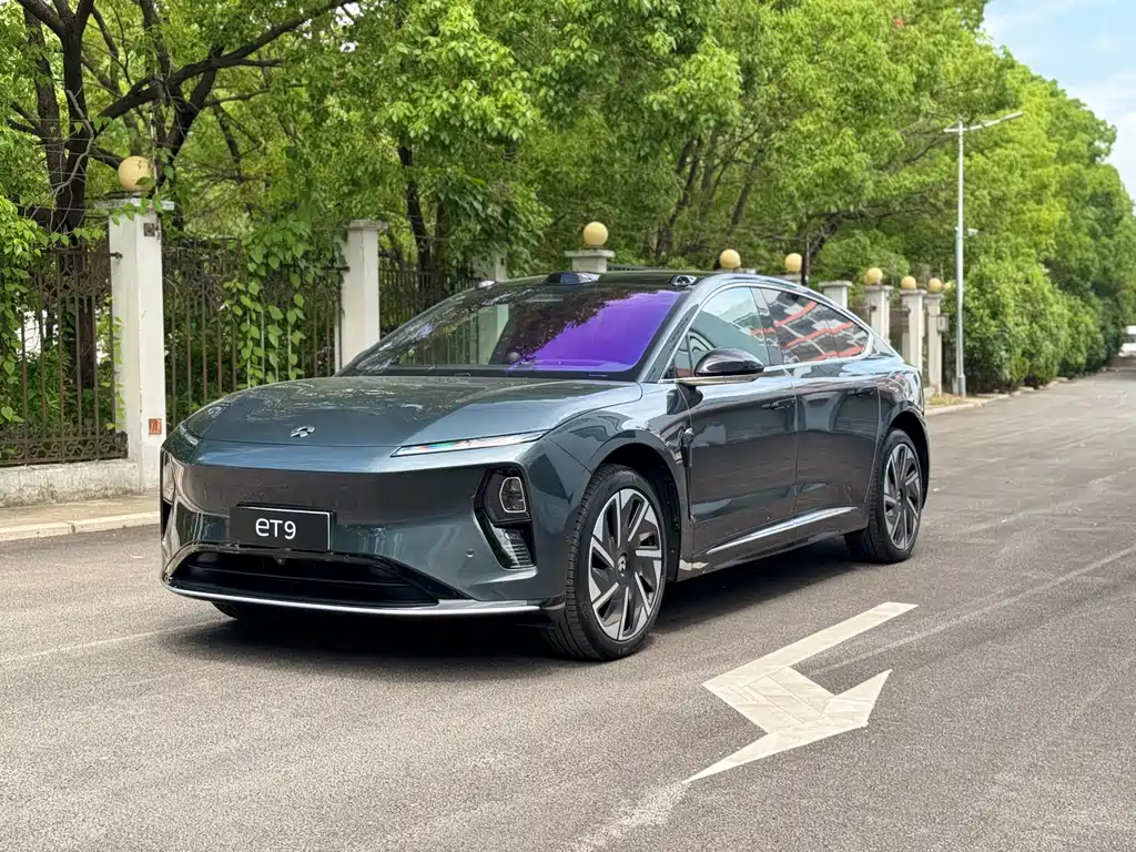 NIO ET9 2025