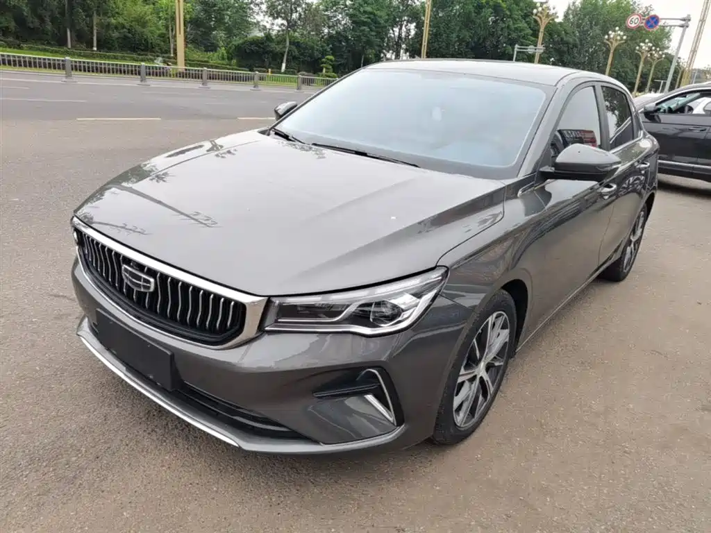 Geely Emgrand 2023