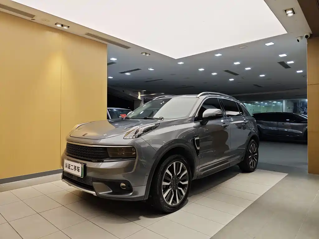 Lynk & Co 01 EM-P 2019