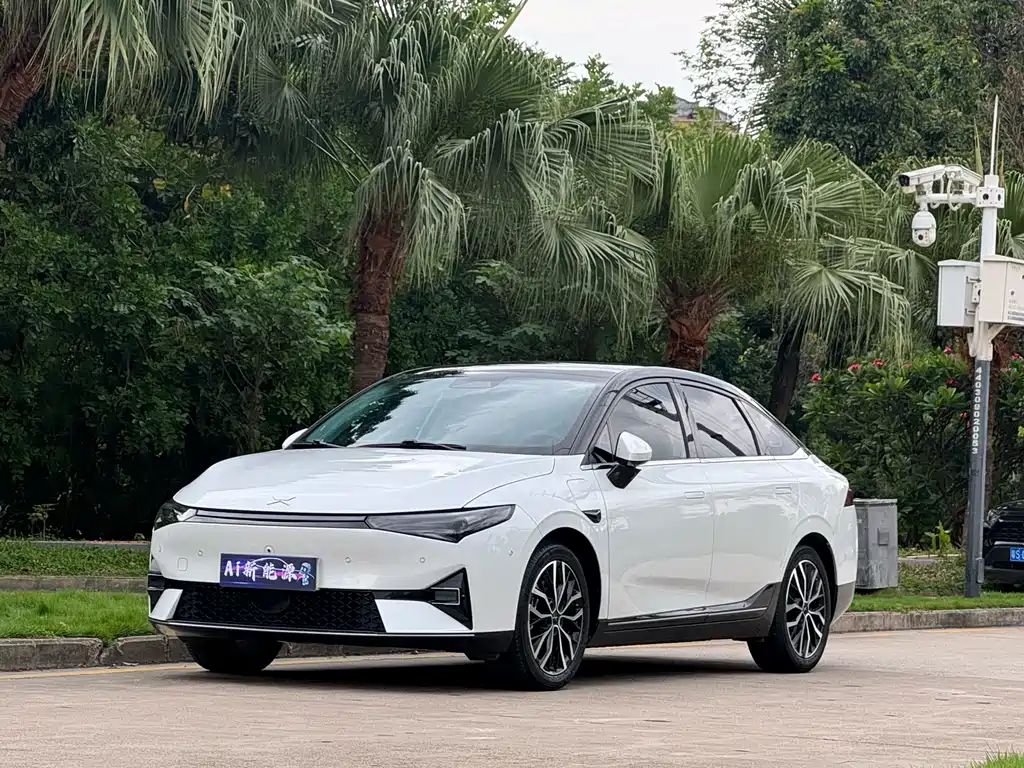 XPENG P5 2022