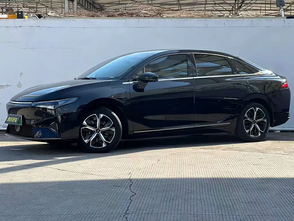 XPENG P5 2022