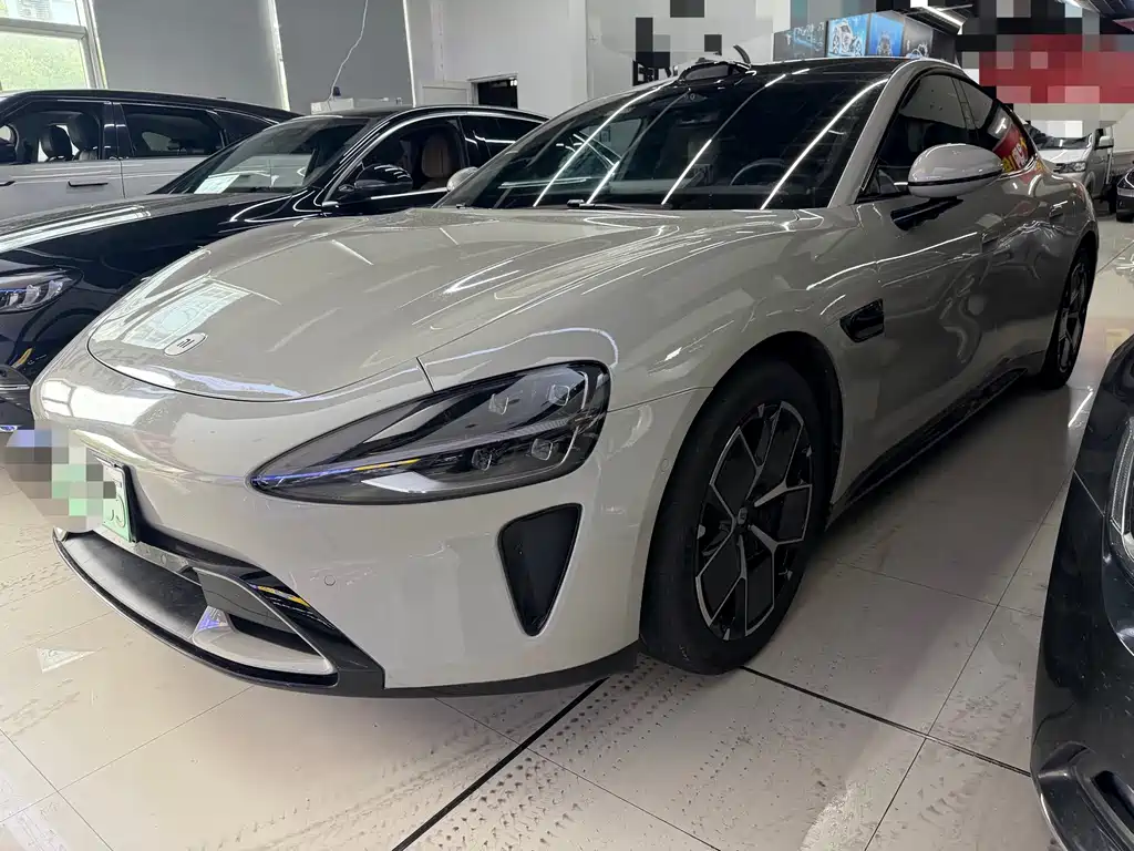Xiaomi SU7 2024