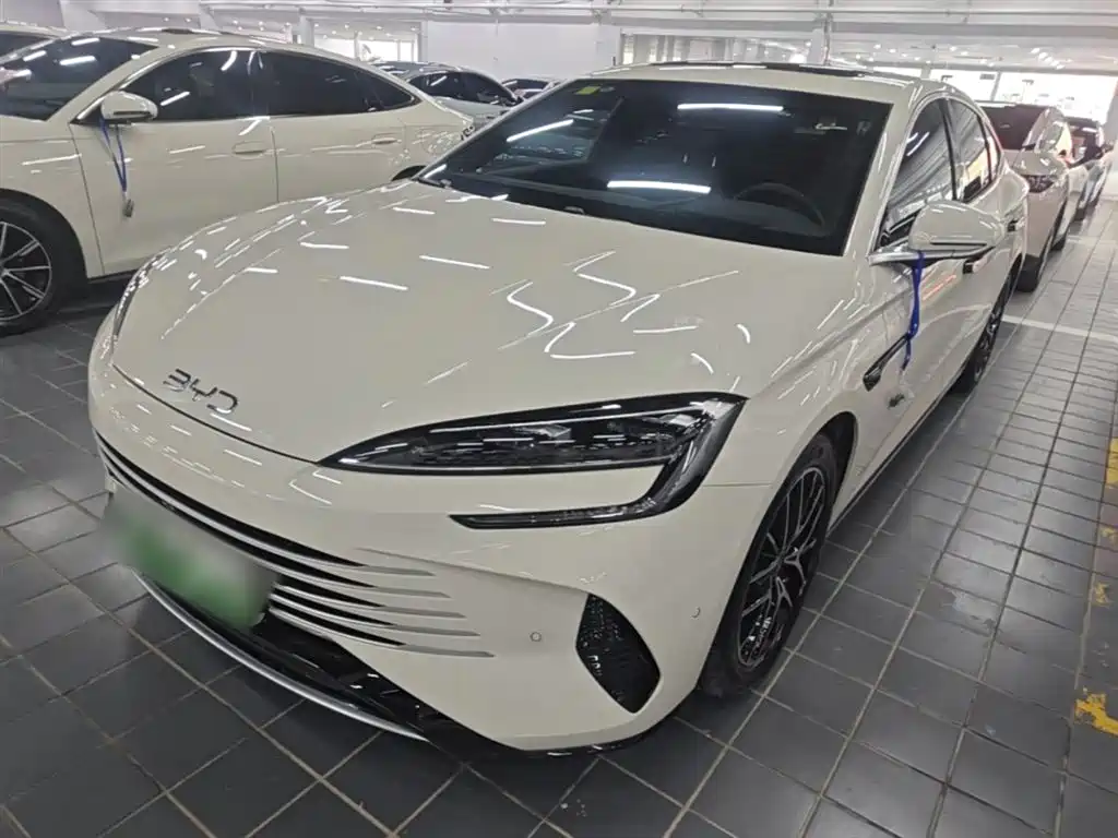 BYD Seal 07 DM-i 2025