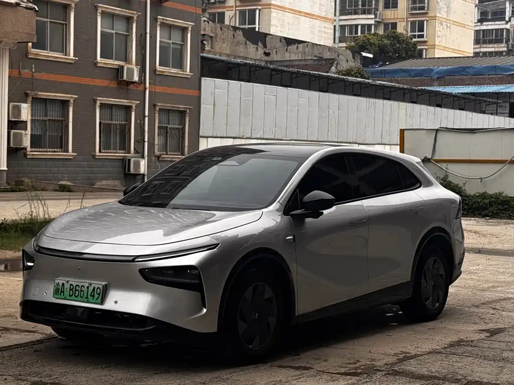 XPENG 小鹏G7 2025