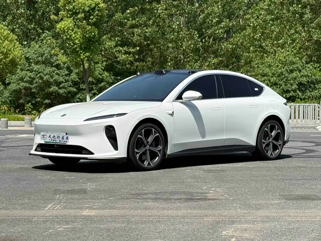 NIO ET5 2024