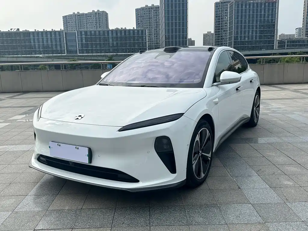 NIO ET5T 2025