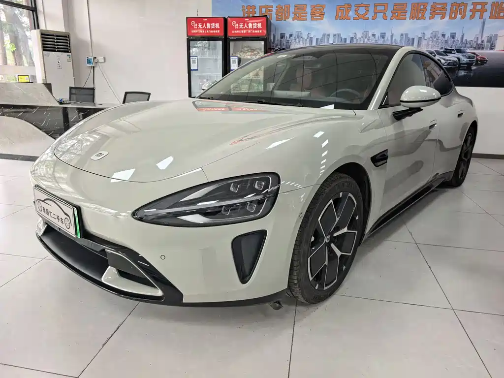 Xiaomi SU7 2024