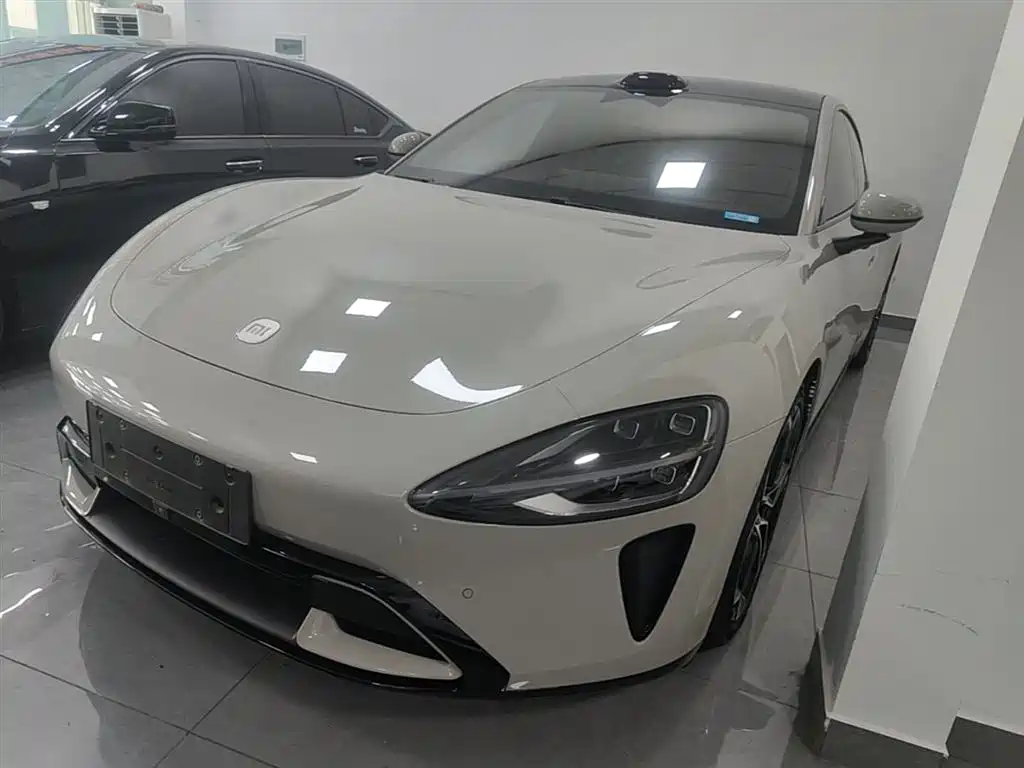 Xiaomi SU7 2024