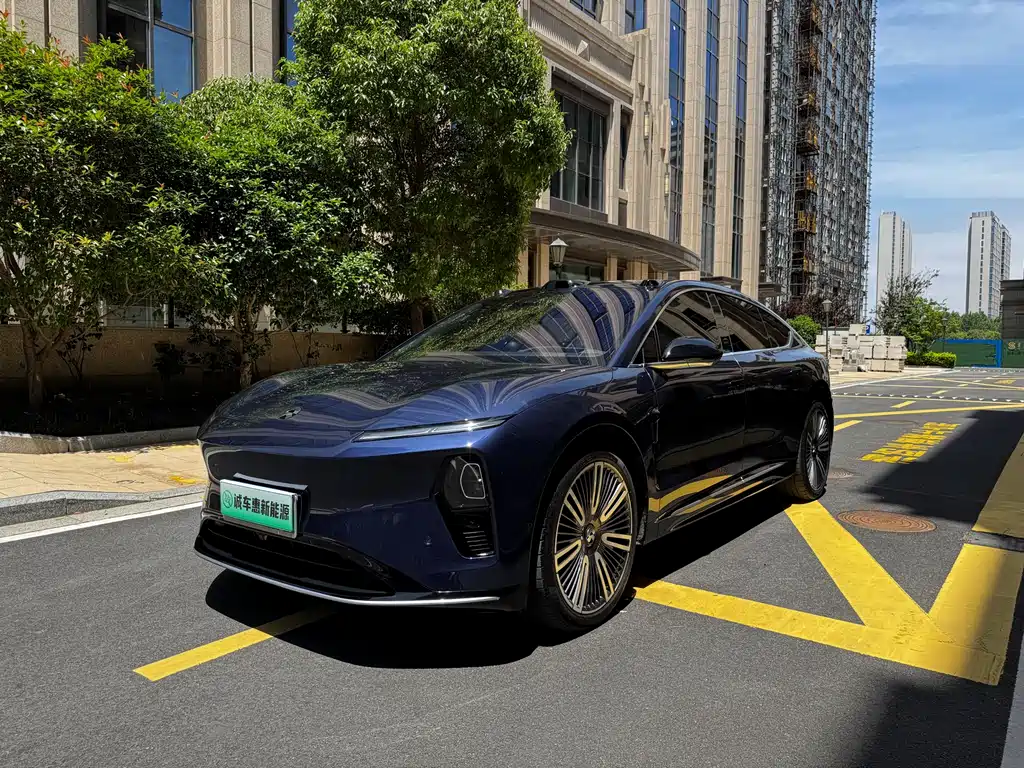 NIO ET9 2025