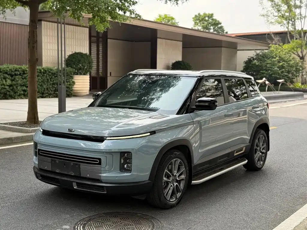 Geely Icon 2021