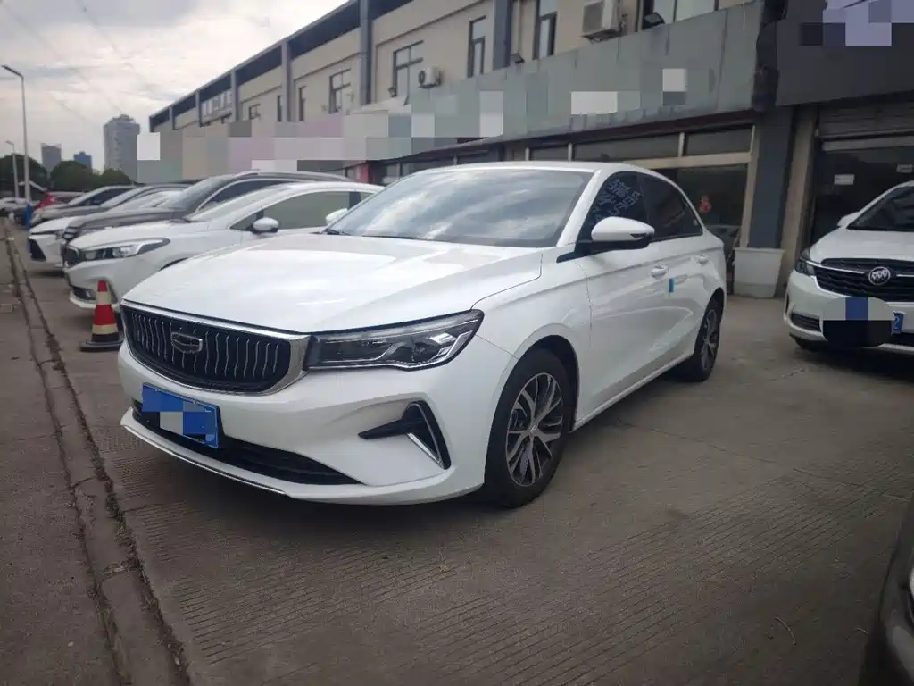 Geely Emgrand 2024