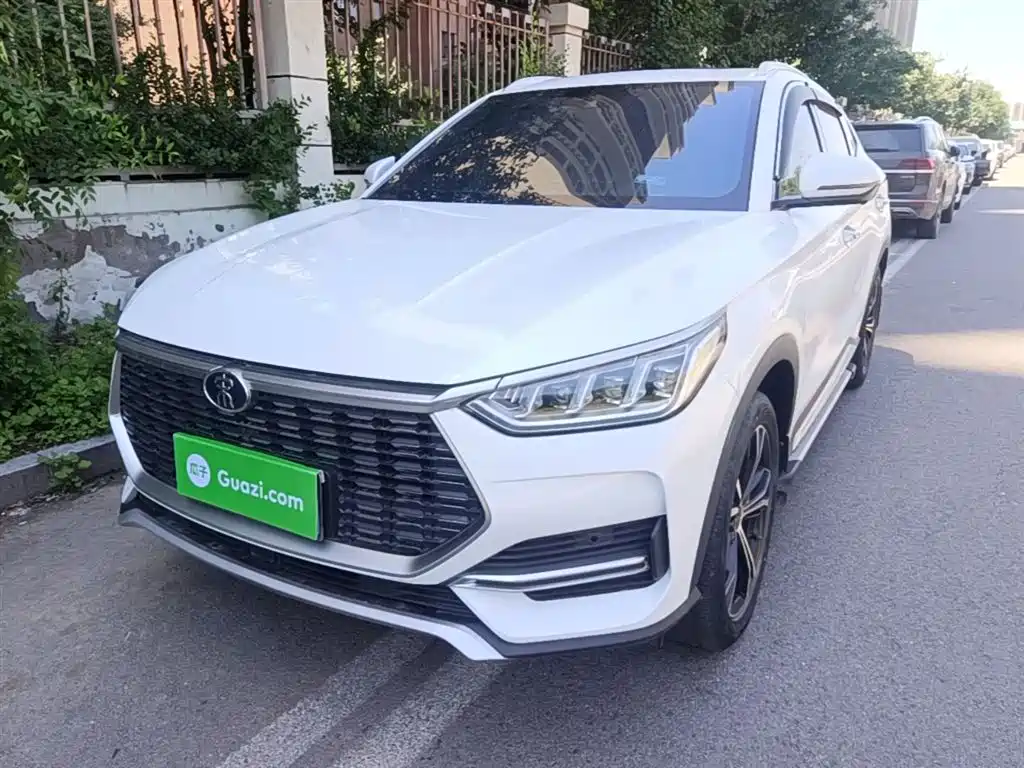BYD PLUS 2020