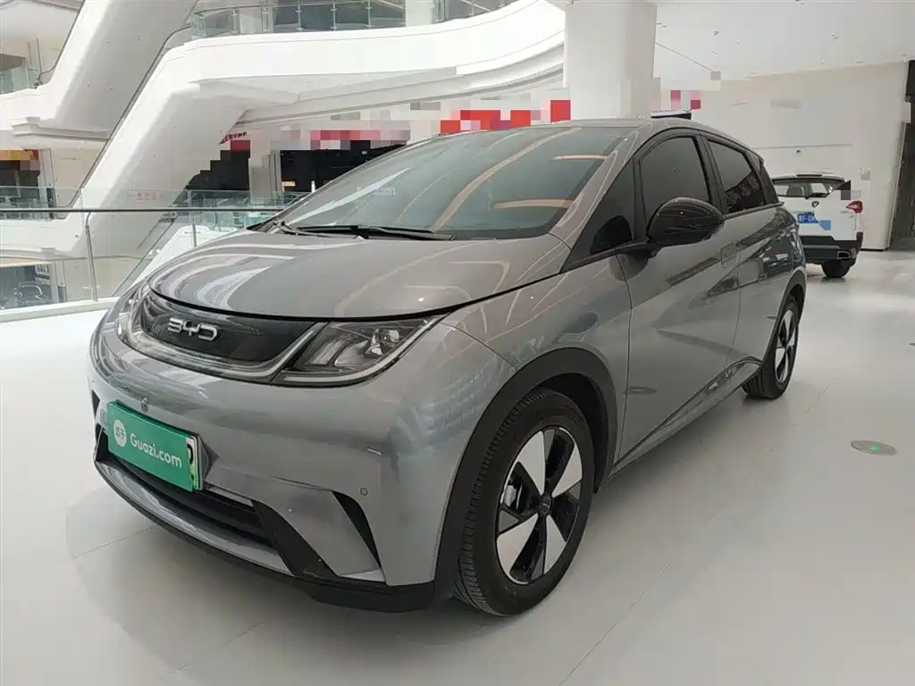 BYD Dolphin 2023