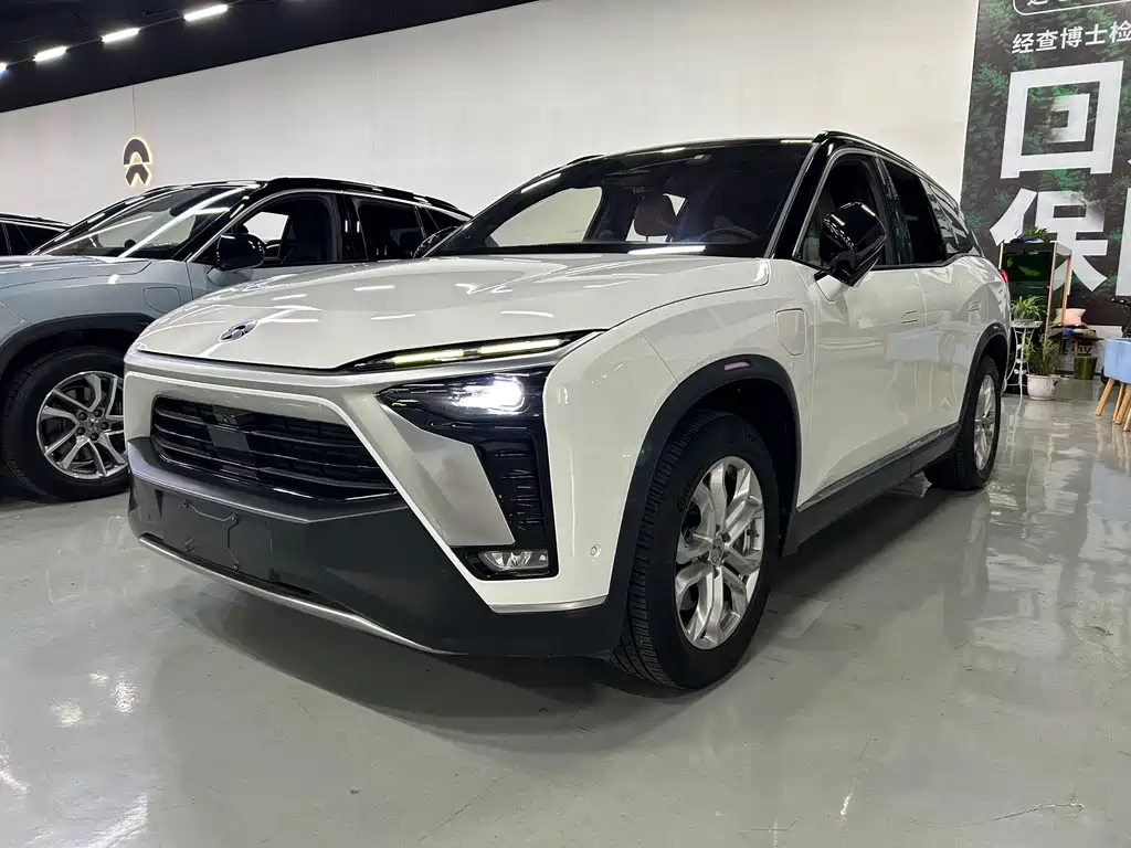 NIO ES8 2020