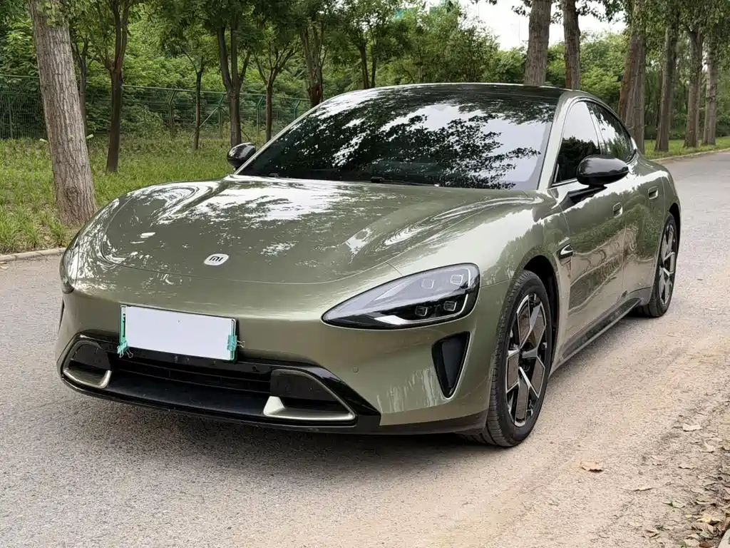 Xiaomi SU7 2024