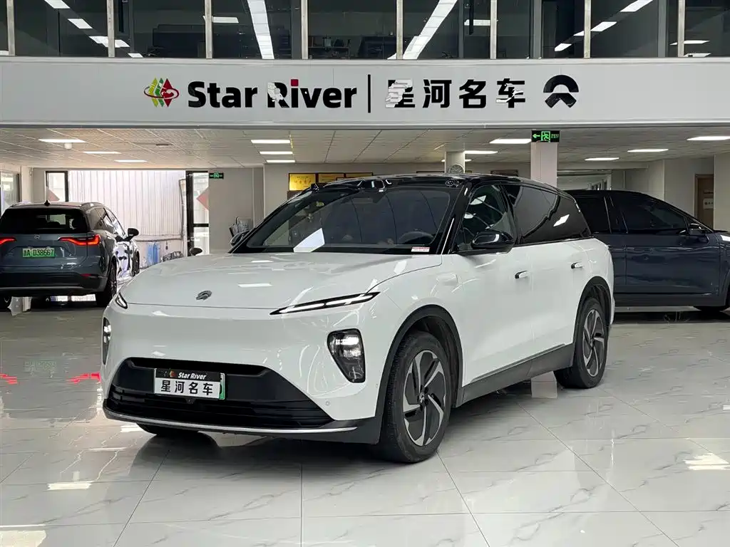 NIO ES8 2023
