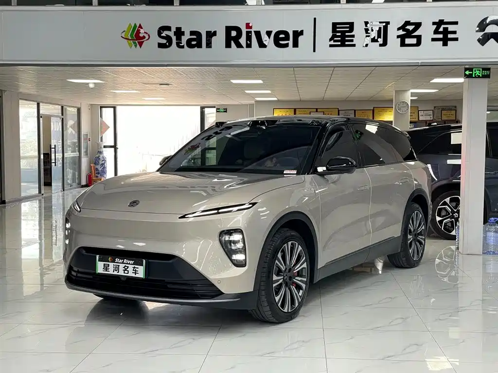 NIO ES8 2023