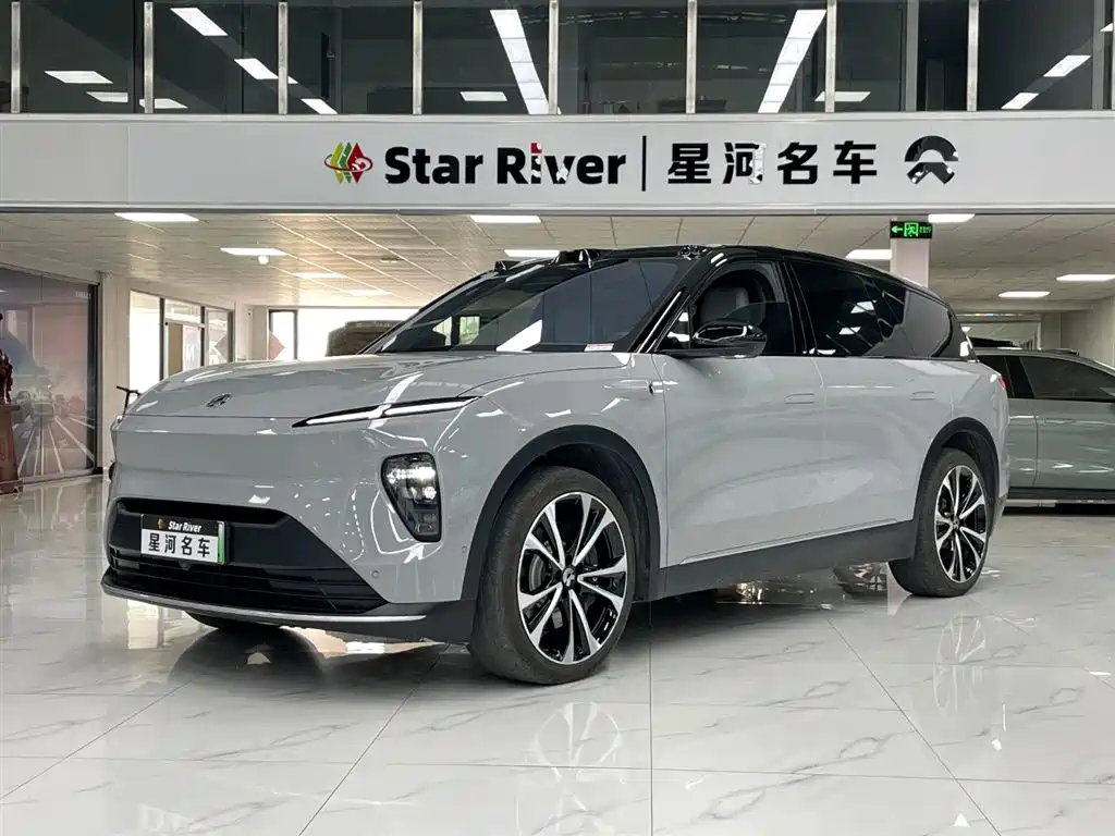 NIO ES8 2023