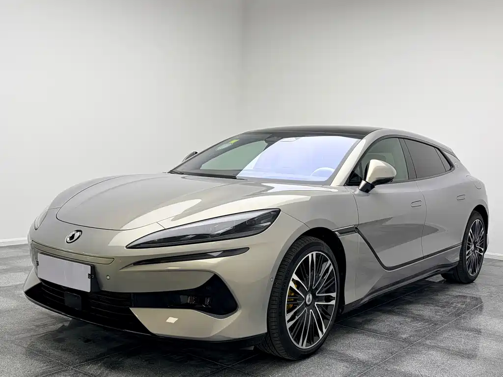 Denza Denza Z9GT 2024