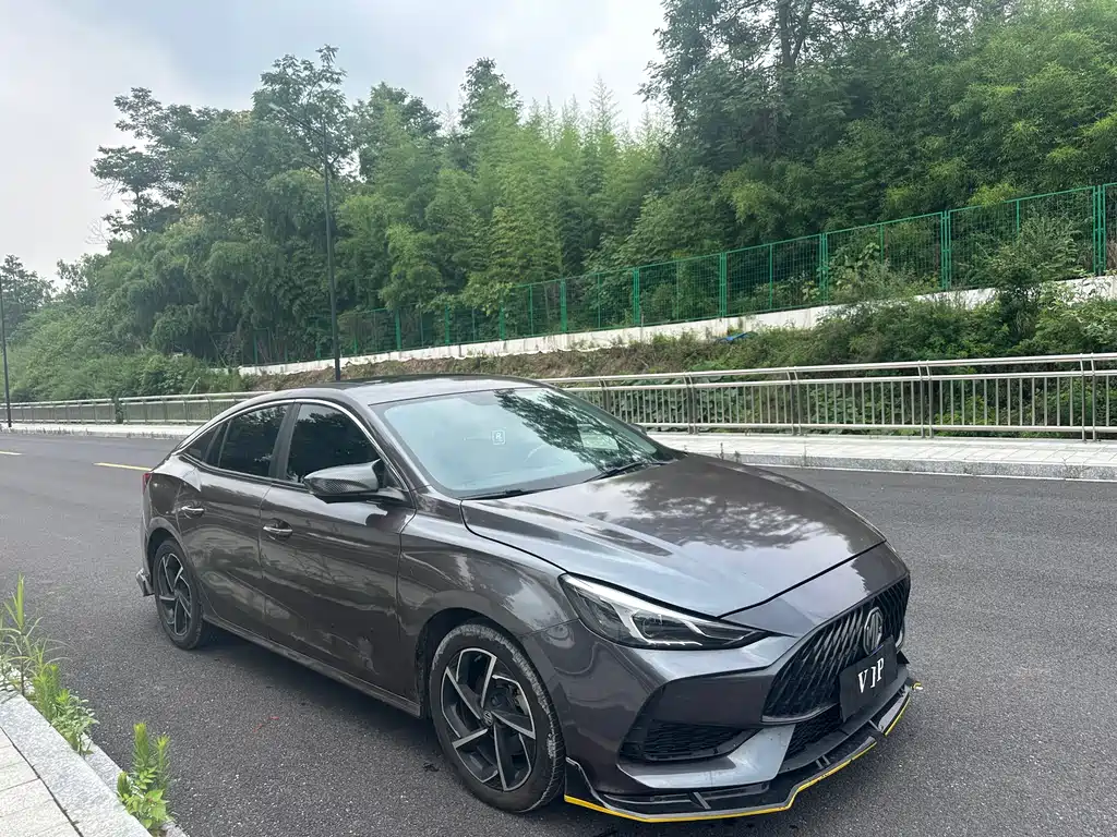 MG MG5 2021