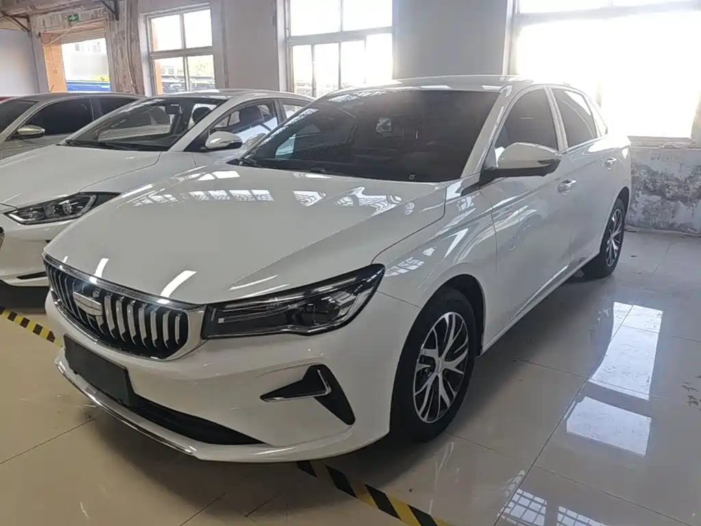 Geely Emgrand 2025
