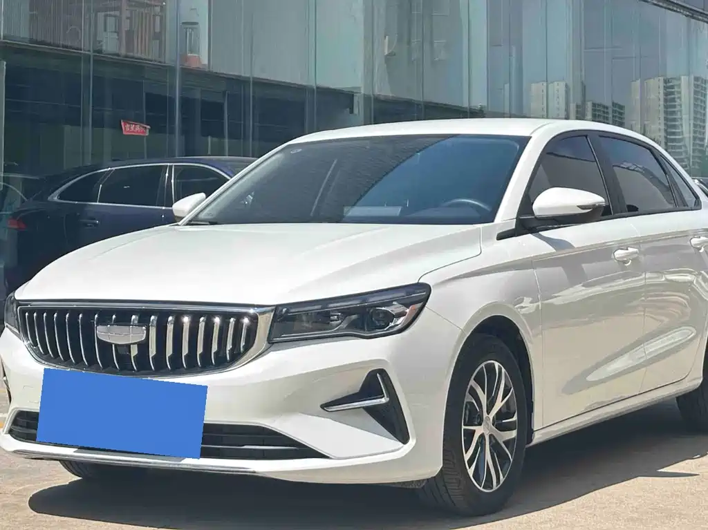 Geely Emgrand 2025