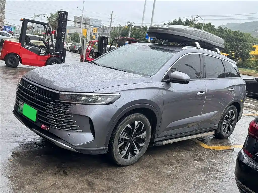 BYD Seal 05 DM-i 2025