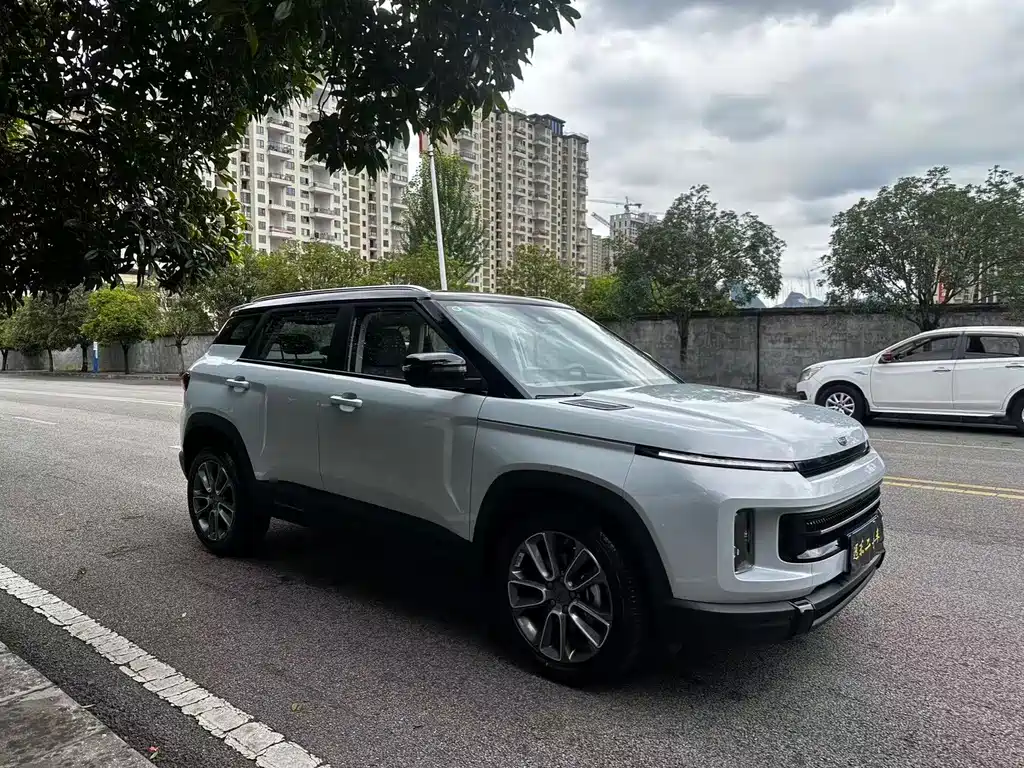 Geely Icon 2025
