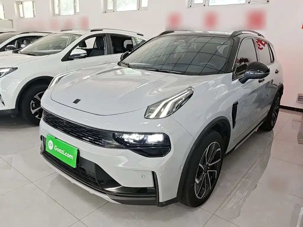 Lynk & Co 01 2022
