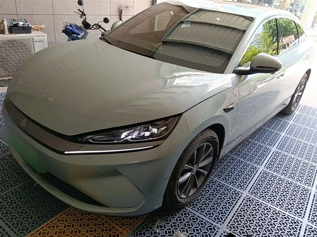BYD Qin L 2025