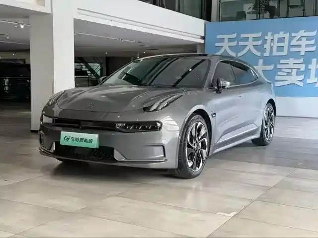 Zeekr 001 2022
