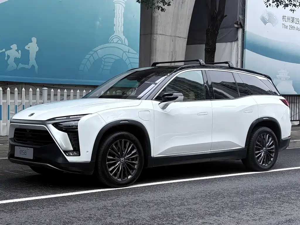 NIO ES8 2020
