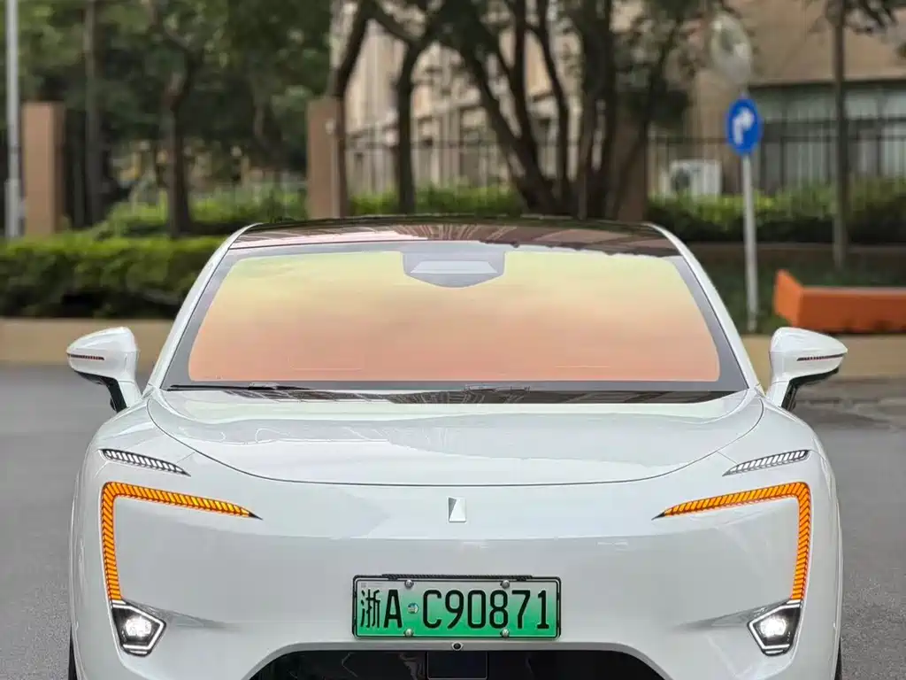 Avatr Avatr 11 2024