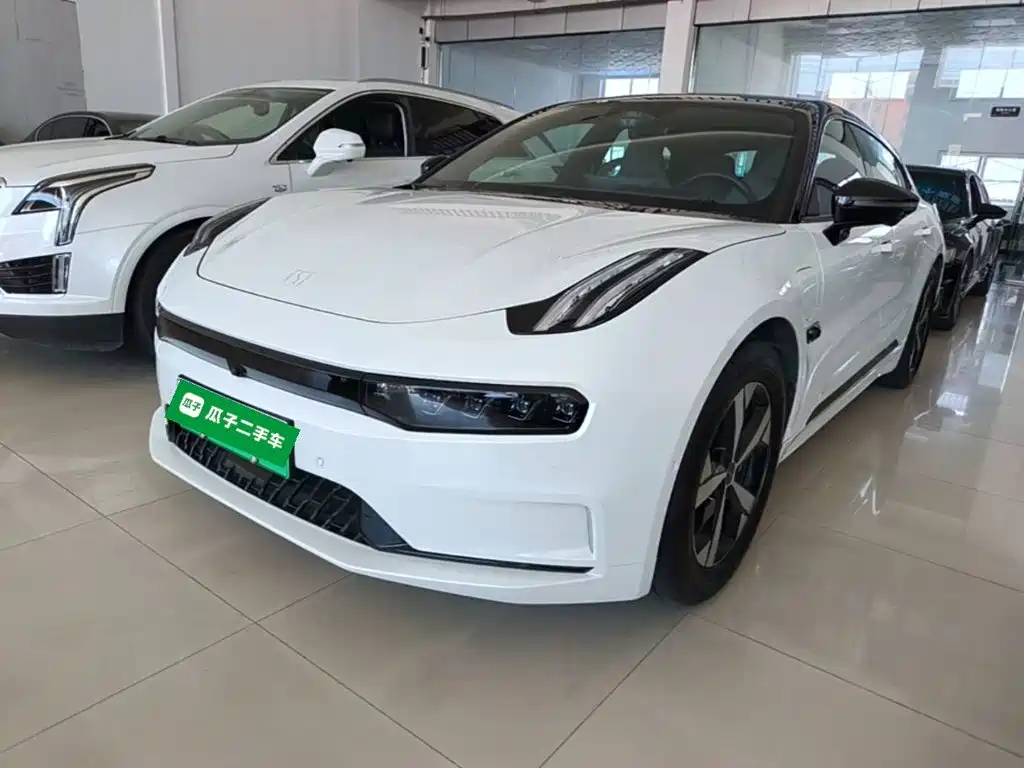 Zeekr 001 2023
