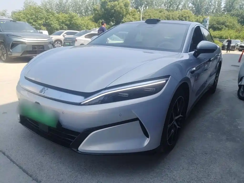 BYD 汉L 2025