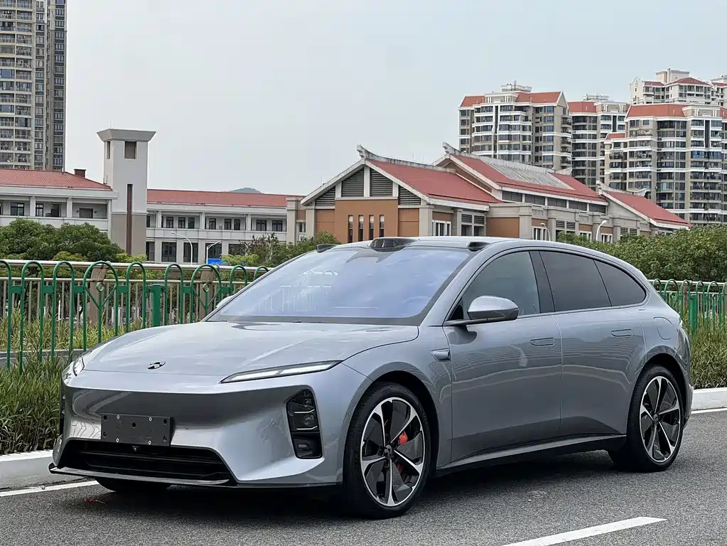 NIO ET5T 2025