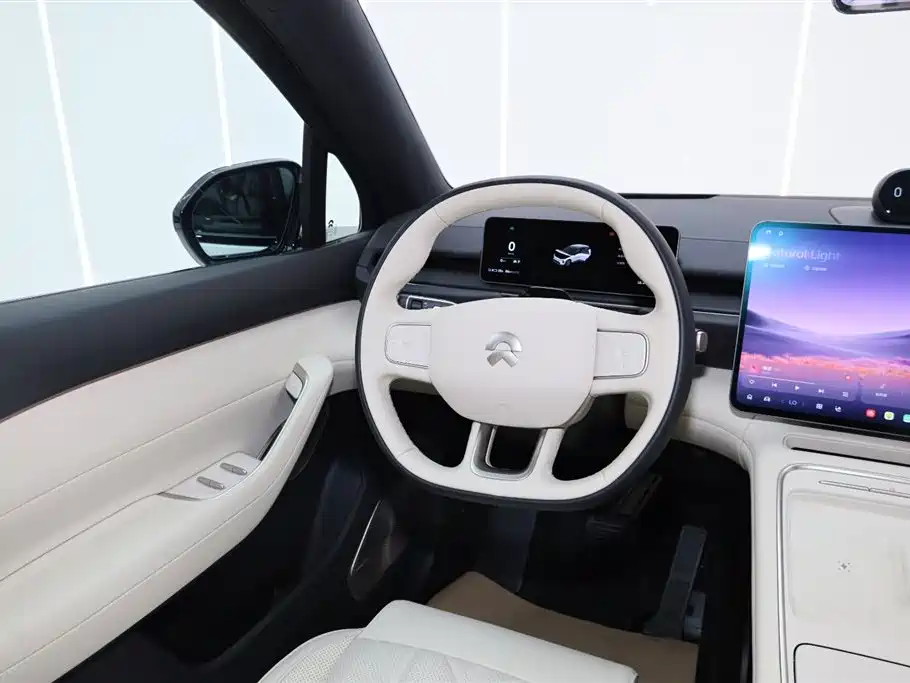 NIO ES6 2025