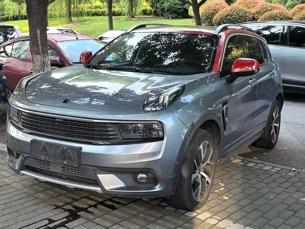 Lynk & Co 01 EM-P 2018