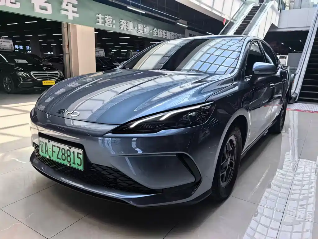 BYD Seal 05 DM-i 2025