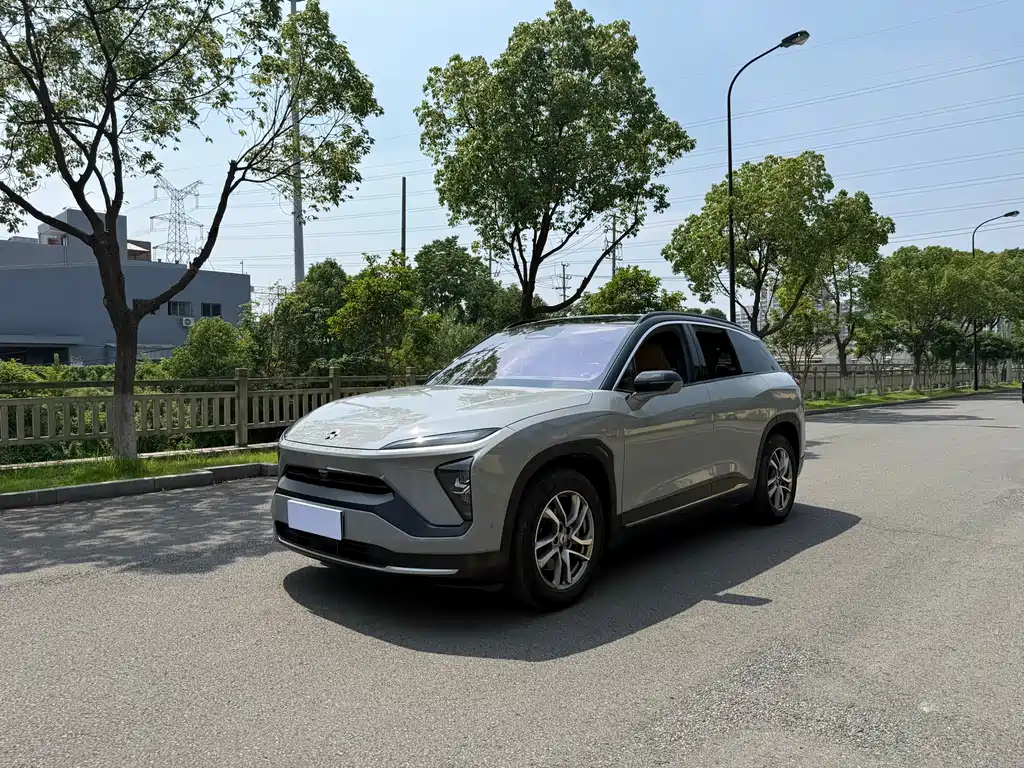 NIO ES6 2020