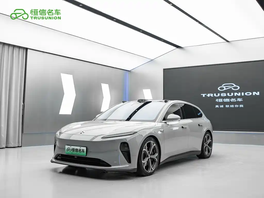 NIO ET5T 2024