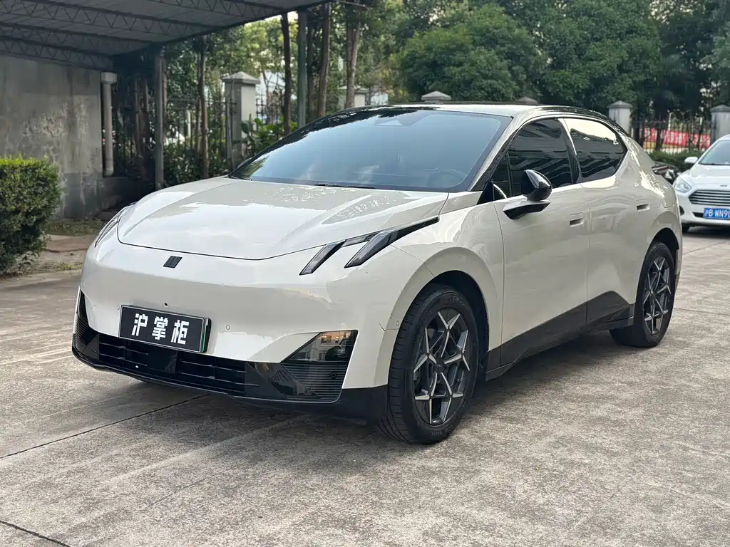 Lynk & Co Z20 2025