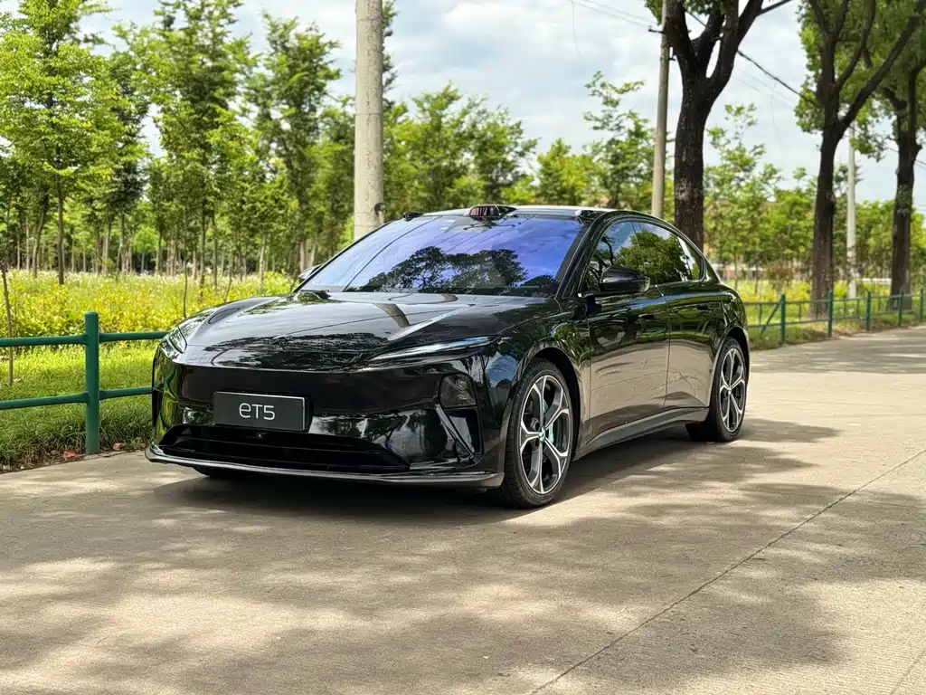 NIO ET5 2024