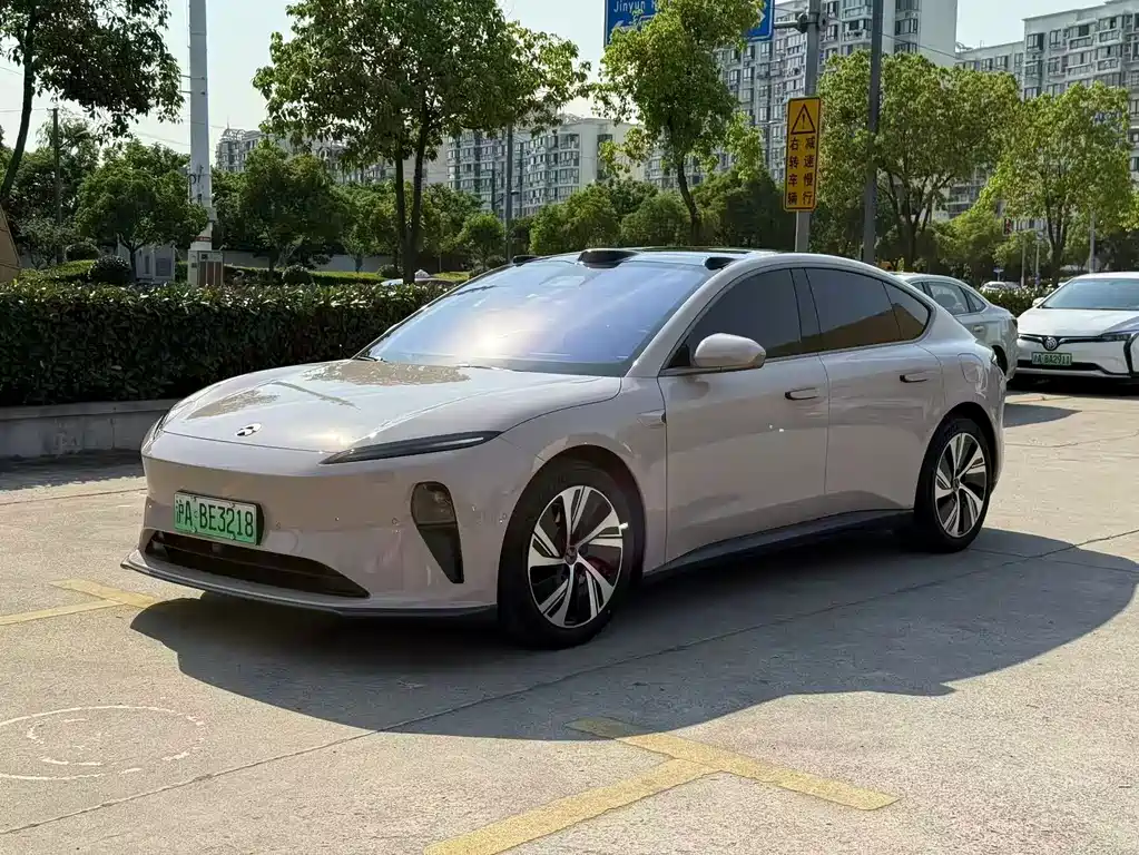 NIO ET5 2022