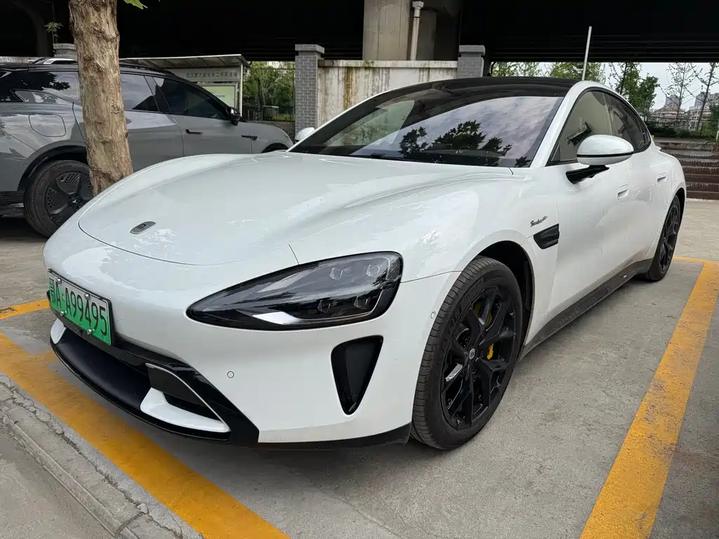 Xiaomi SU7 2025
