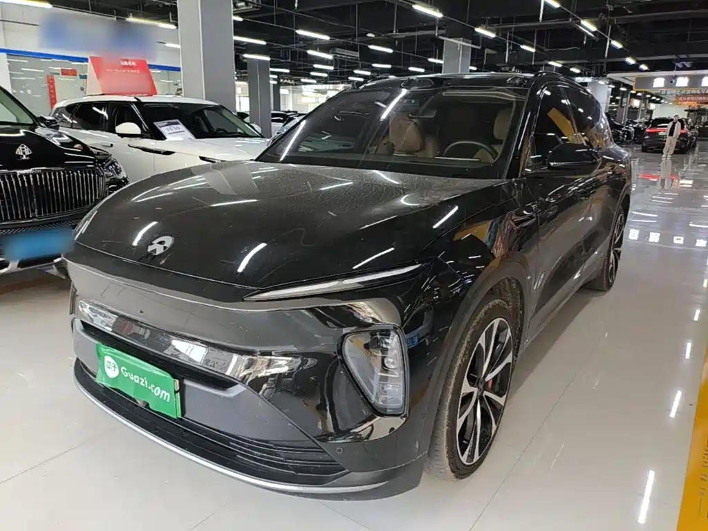 NIO ES8 2024